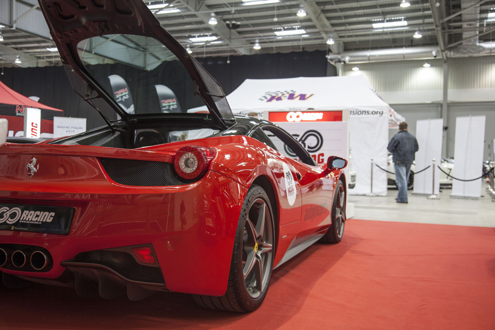 Moto Sport & Tuning Show 2015 go-racing Ferrari 458 Italia