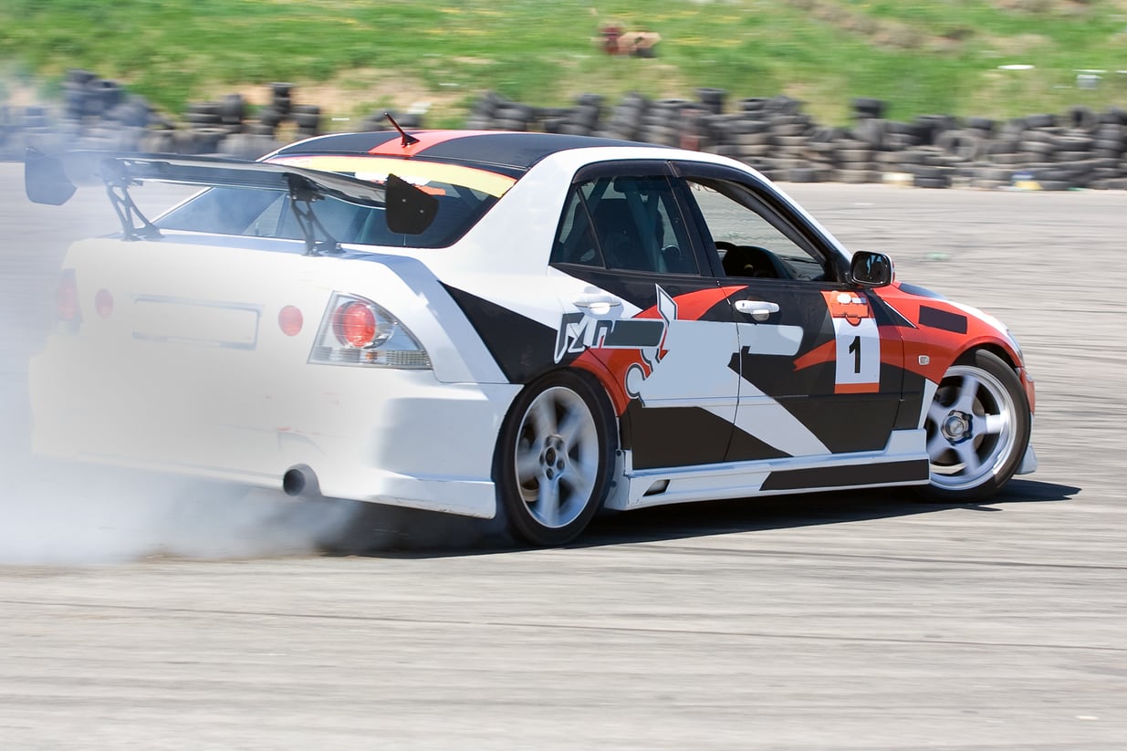 Sportowa jazda na torze