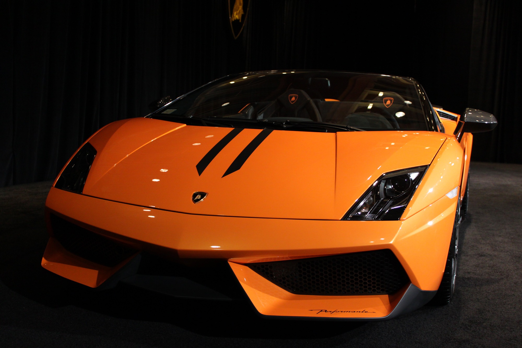 Pomarańczowe Lamborghini Gallardo