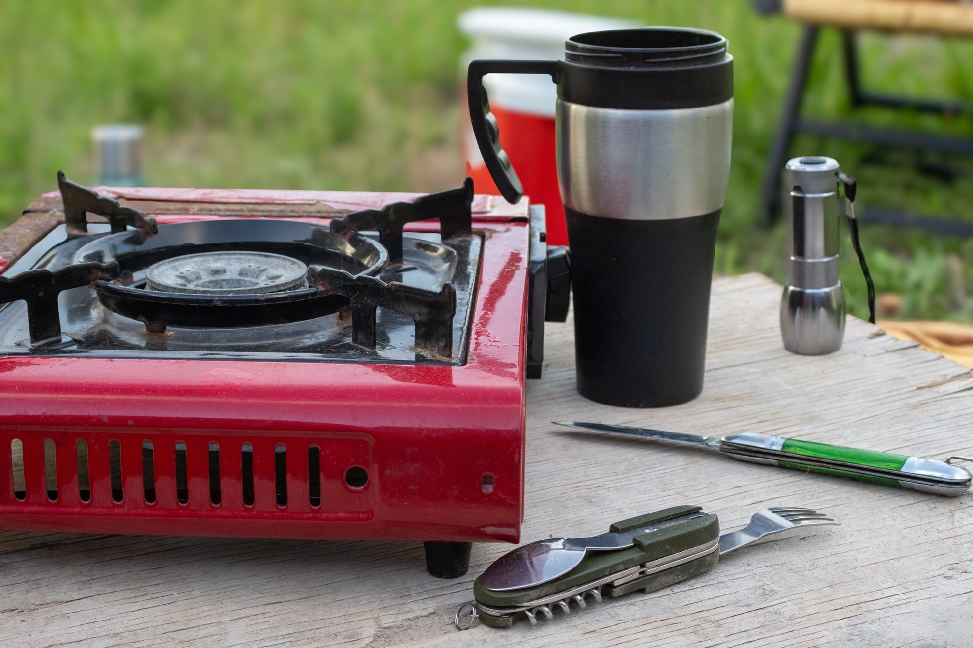 Akcesoria typu termos, kuchenka gazowa, multitool
